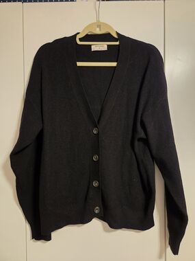 Zenana Outfitters Black Button-Front V-Neck Cardigan